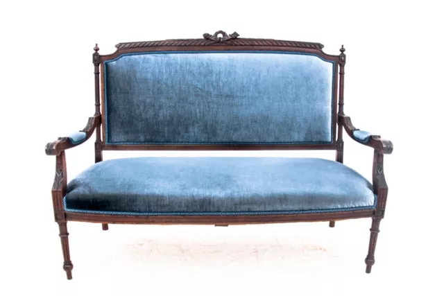 Antikes Sofa, Eklektizismus, um 1870. Nach Renovierung.