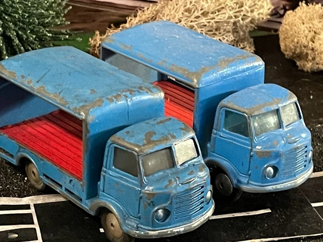 COSMIC MOTORS ダニエル サイモン -遥か彼方の銀河系の宇宙船 Voitures, camions et fourgons, Véhicules miniatures, Jouets