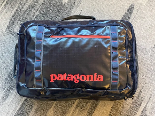 Patagonia Black Hole Black MLC Convertible Suitcase Carry on Backpack Travel 45L