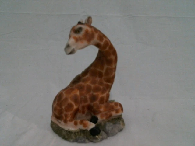 giraffe collectable resin figurine hand painted highly detailed