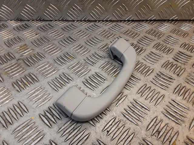 Poignée De Maintien De Toit Avant Gauche Pour BMW 1 Series F20 (2013) - Occasion