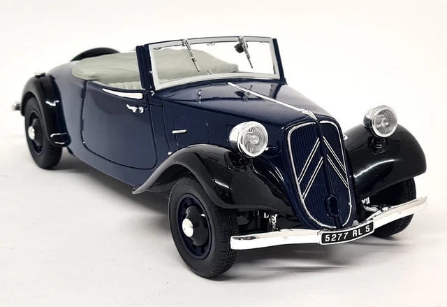 Solido 8179 1/18 Citroën Traction Avant 11 Coupé 1938 - Bordeaux - Occasion Comme Neuve
