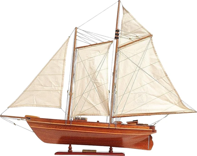 Model Ship America Cup Racing Yacht Clear Varnish Metal Nameplate Cedar