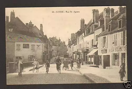 COSNE-sur-LOIRE (58) HOTEL "A LA BOULE D'OR" & Commerces animés en 1915
