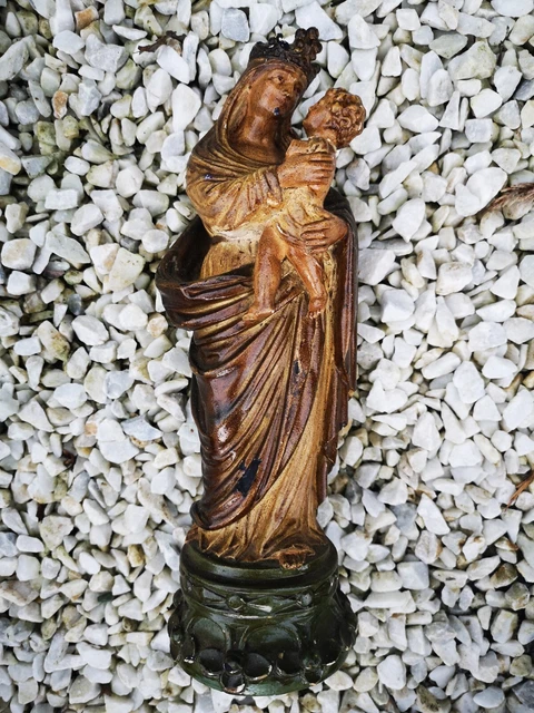Statue de la Vierge Marie porcelaine biscuit