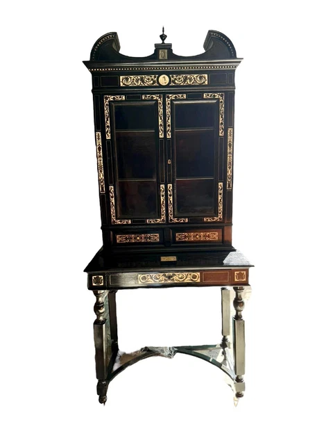 Lot de meubles présentoirs pour vêtements - , les ventes
