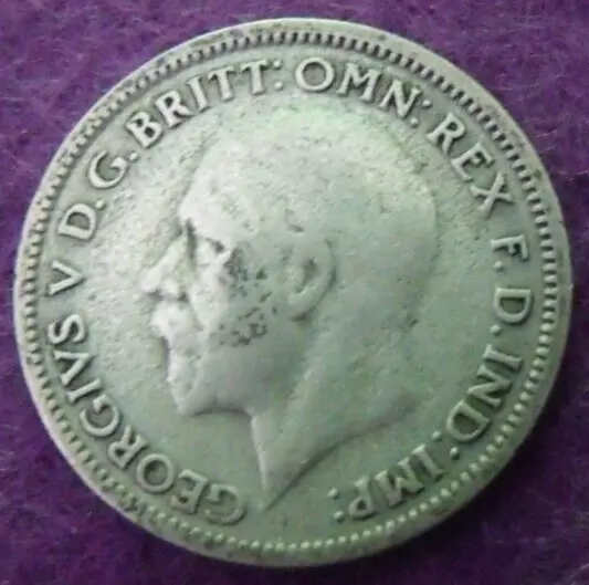 1933 GEORGE V SILVER SIXPENCE  ( 50% Silver )  British 6d Coin.   442