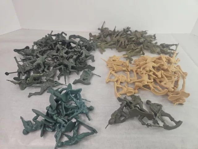 Vintage Plastic Green Army Men Toy Soldiers Lot, Military Figures