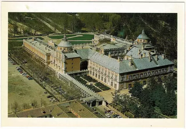 Postal Madrid. Aranjuez. Palacio Real y Jardín del Rey. Vista aérea No. 31