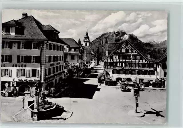 10161652 - Kuessnacht am Rigi Dorfplatz m. Pilatus Hotel Adler Oldtimer