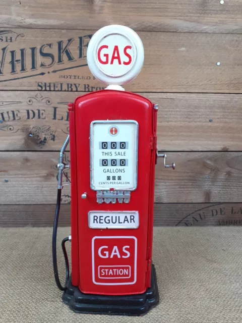 31 cm Decorative Red And White Vintage Retro style Gas petrol pump