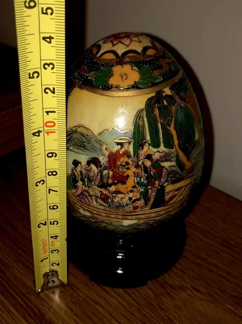 Pilulier œuf Fleuri En Porcelaine Peinte à La Main - Charnière Laiton - Vintage