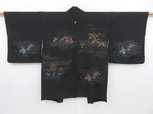 3014T11z630 Vintage Japanese Kimono Silk HAORI Leaves Black