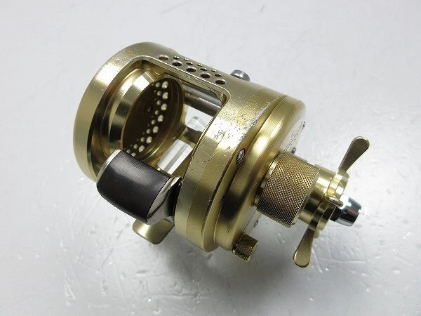 SHIMANO 01 Calcutta Conquest 100 Body /Management Ap4438/12