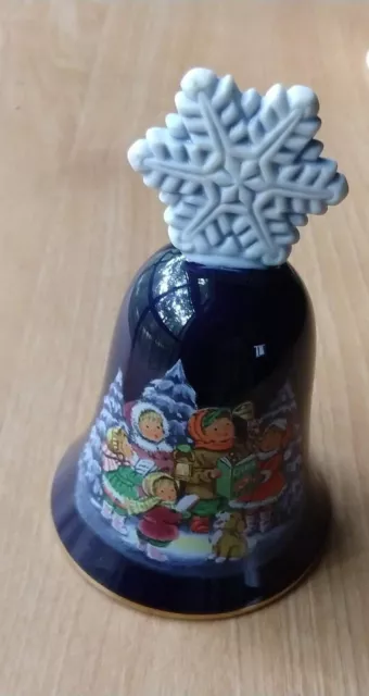 Lovely Vintage 1987 Avon Christmas Bell Children Dog Snow Trees Snowflake