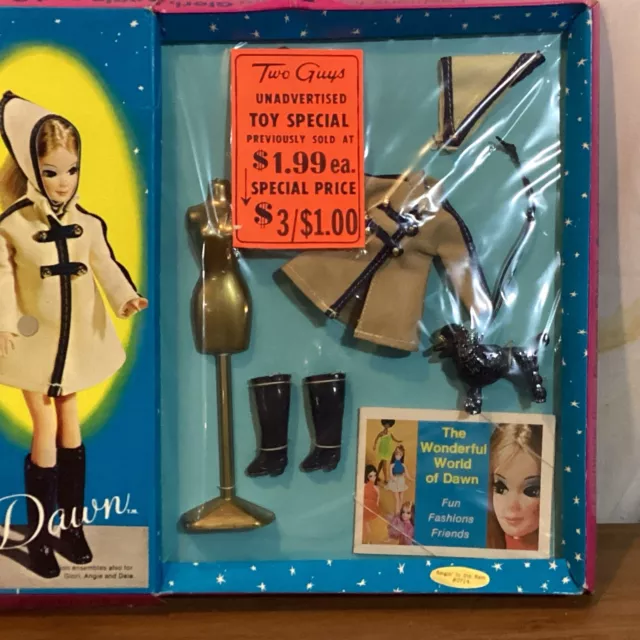 Topper Dawn Doll~1970’s Fashion Set Singin' in the rain #0724 NIB