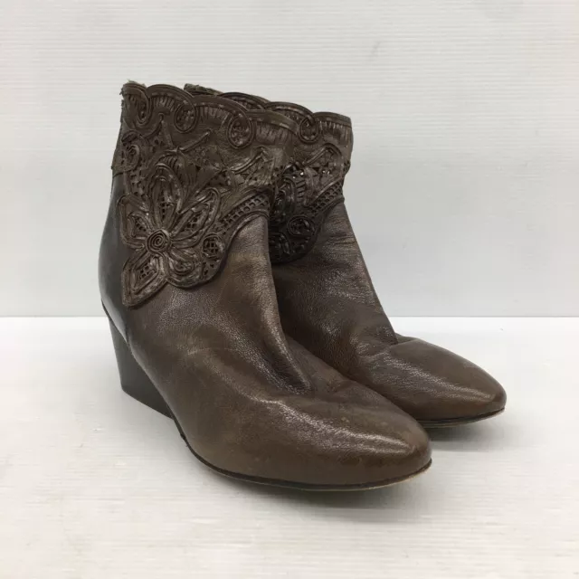 Sesto Meucci Tacca Dark Brown Leather Floral Applique Ankle Boots Womens 9.5 M
