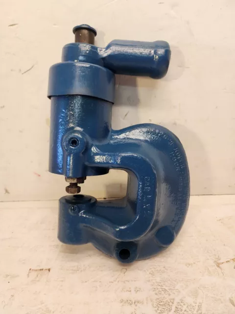 Roper Whitney No. 20 Portable Metal Hand Punch 20 tons Punching Capacity