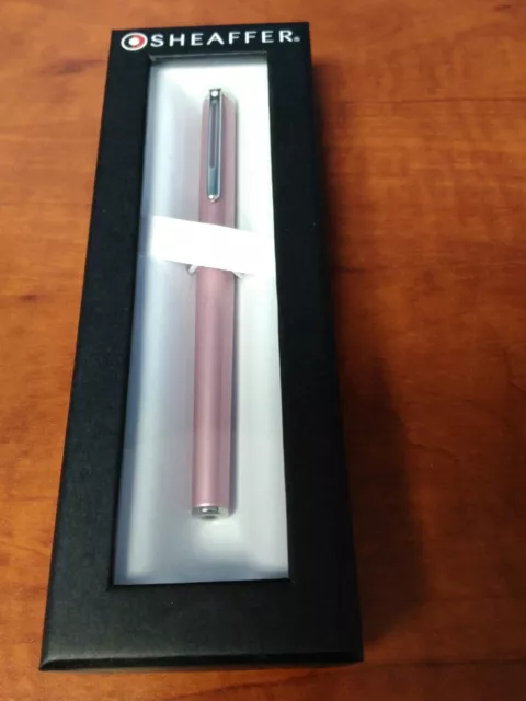 Sheaffer Agio, rosa, pluma estilográfica, pluma M