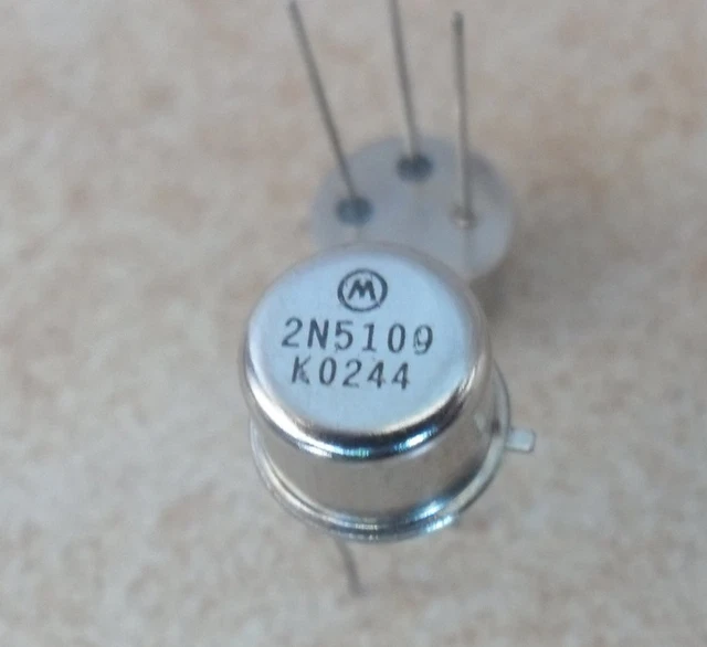 1 STCK. RF/VHF/UHF Transistor Toshiba 2-13b1a 2sc2290 c2290 EUR 39,51 ...