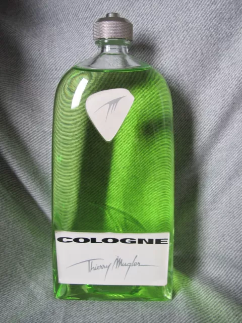 Factice Geant Thierry Mugler Cologne