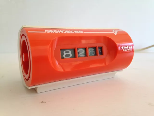 ② Réveil électrique 2000 orange marron années 1970 original
