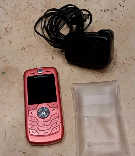 Motorola L6 Pink Mobile Phone with charger Parts Only