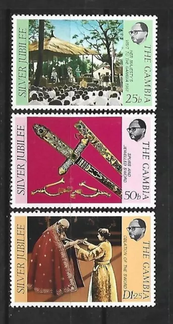 GAMBIA. Año: 1977. Tema: 25º ANIV. DE LA ASCENSION AL TRONO DE ISABEL II.