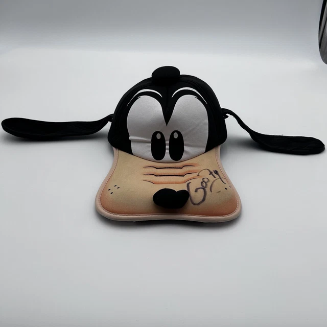 Disney parks deals goofy hat