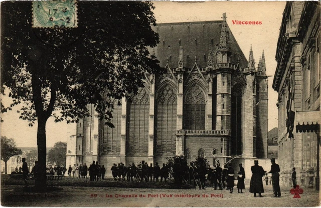 CPA Vincennes La Chapelle du Fort (1347190)