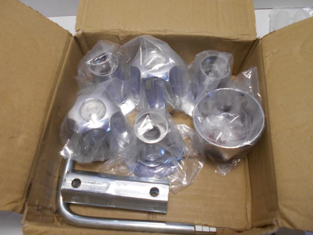 Price Pfister Faucets Bathtub and Bathroom Shower 3-Chrome-Handle New Open Box Price Pfister Faucets Bathtub and Bathroom Shower 3-Chrome-Handle New Open Box
