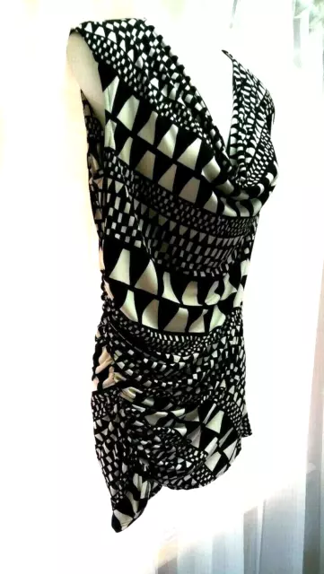 Women's Vince Camuto Black & White Geometric Sleeveless Ruched Top Size S 2