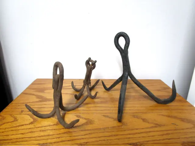 VTG/Antique Set of 3 Cast Iron Trap Drag Or Grapple Hooks Hand Forged 3 Prong