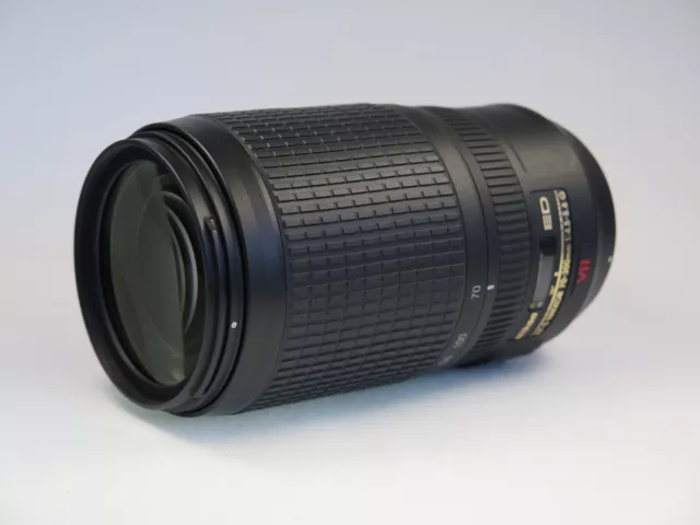 ✅  Nikon AF-S Zoom-Nikkor 70-300 mm F/4,5-5,6 G ED SWM VR IF Tele - Zoomobjektiv