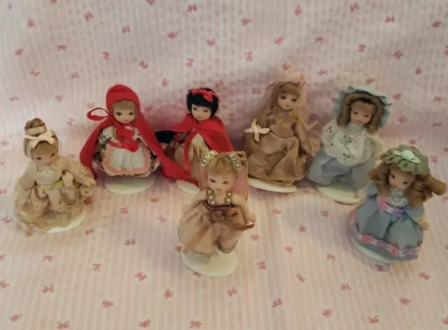 Lot of 7 Miniature Victorian Jointed Moveable Dolls 3" On Stands Characters