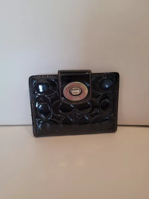 Coach Embossed Black Patent Leather Turnlock Bifold Wallet Medium Signature Logo