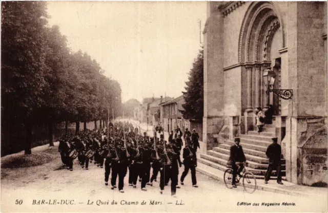 CPA BAR-le-DUC - Le Quai du Champ de Mars (432619)