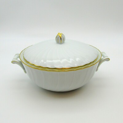 BERNARDAUD-LIMOGES legumier Christofle  modele " Champmesle" 