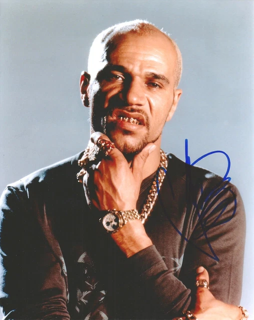 Hand Signed 8x10 photo GOLDIE - JAMES BOND 007 + COA