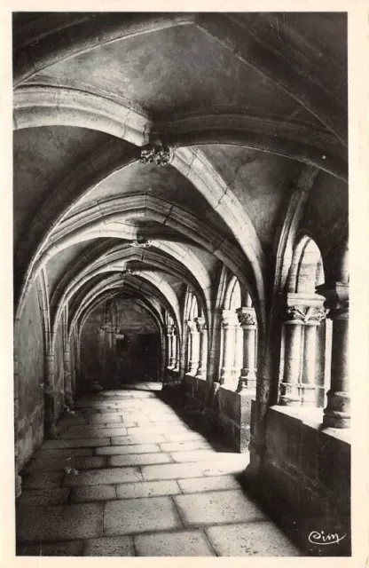 MONTBENOIT - l'Abbaye - Promenoir du Cloître - Sites Pittoresques Franche-Comté
