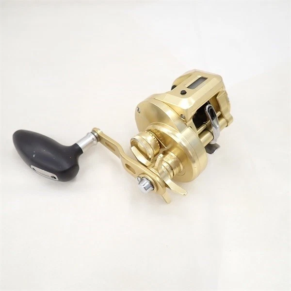 hiro様  OCEA CONQUEST CT300PG Shimano 18 OCEA CONQUEST CT 300PG Right 4.8 Casting Reel New