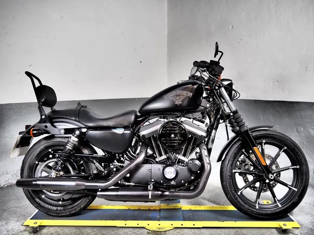 Iron 883 on sale dual seat