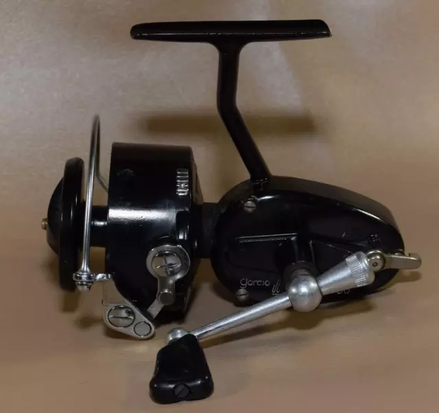 VTG. GARCIA MITCHELL 330 Spinning Fishing Reel - Made In France w