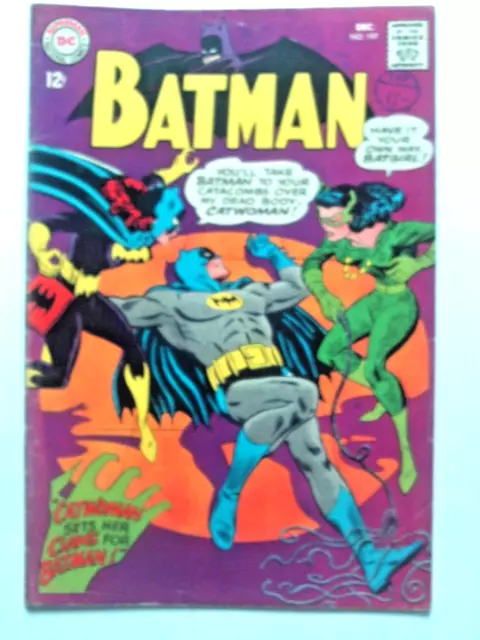 Books, Comics & Magazines, Batman Comic 197, Dec 1967. VG+. 1st New Batgirl.
