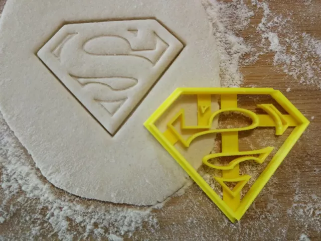 Superman - Supereroi cookie cutter Formina per PDZ / taglia biscotti cake design