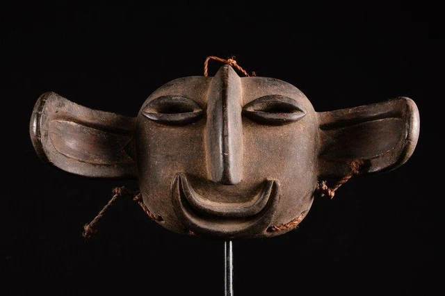 52708 African Old Mambila Mask Cameroon