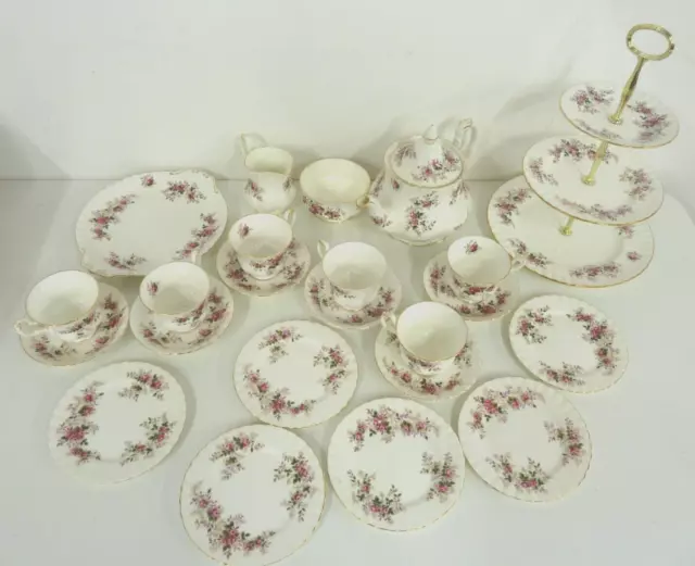 Royal Albert 'Lavender Rose' Afternoon Tea Set 23 pieces including Cakestand #CT