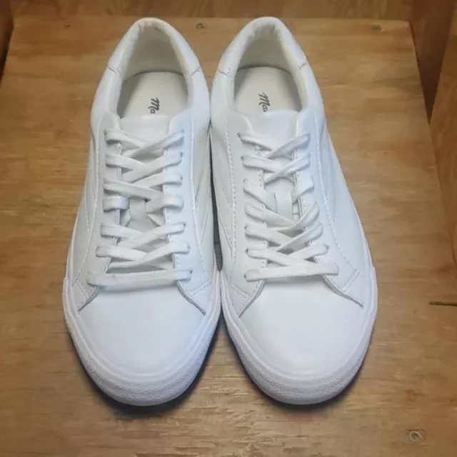 Madewell , size 8 women Sidewalk low top sneakers leather , white