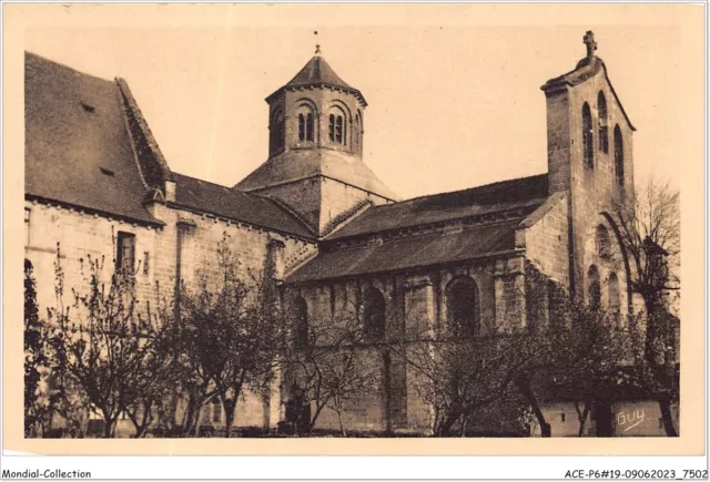 ACEP6-19-0487 - AUBAZINE - la cour du monastère