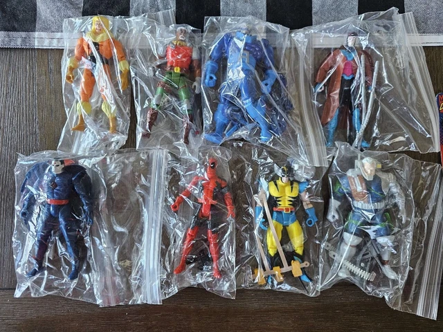 Vintage 90s Marvel X-Men 9 Action Figures Toy Biz Lot.